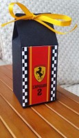 Caixa Preta com Laço Ferrari